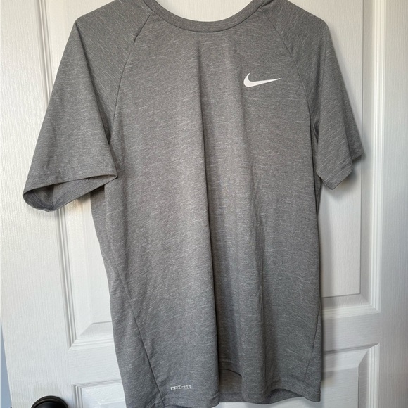 Nike Gray Short Sleeve Tee Performance Fabric - Picture 2 of 6